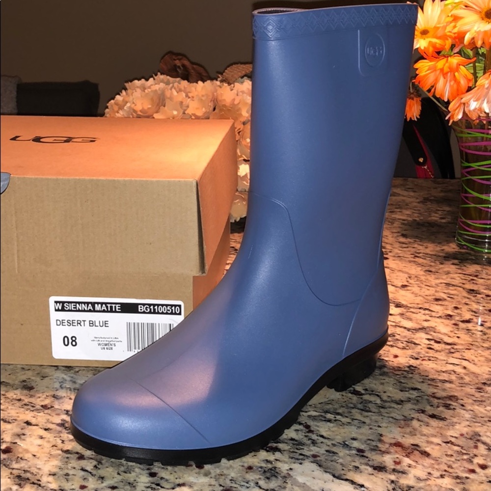 Brand New UGG Sienna Matte Desert Blue Wns 8